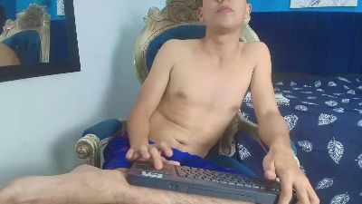 TylerHeatt live cam on Cam4