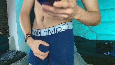 Tyler_Mcrey live cam on Cam4