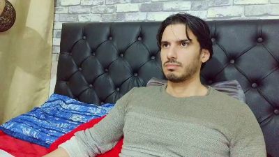 Tyler_dn live cam on Cam4