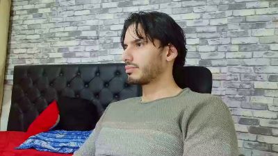 Tyler_dn live cam on Cam4