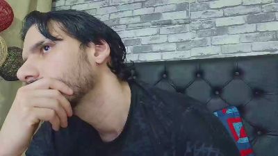 Tyler_dn live cam on Cam4