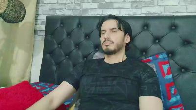 Tyler_dn live cam on Cam4