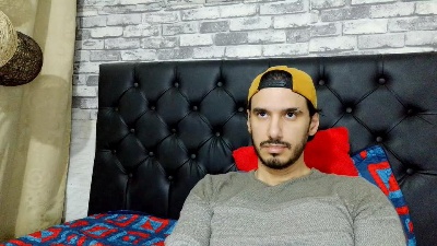Tyler_dn live cam on Cam4