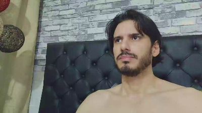 Tyler_dn live cam on Cam4