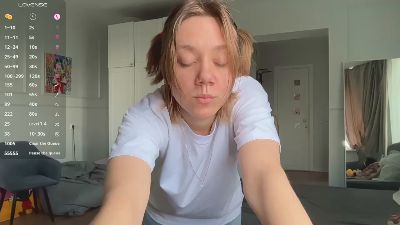 TynishaEben live cam on Cam4