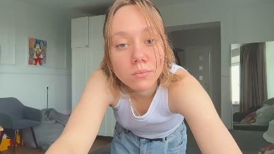TynishaEben live cam on Cam4