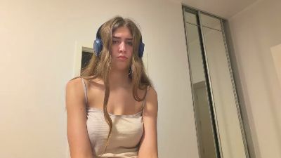 TynishaMacivor live cam on Cam4