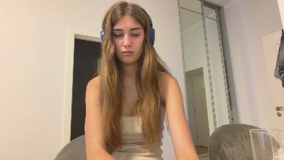 TynishaMacivor live cam on Cam4