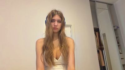 TynishaMacivor live cam on Cam4