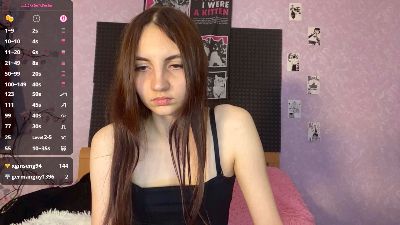 TyraFelicano live cam on Cam4