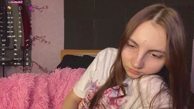 TyraFelicano live cam on Cam4