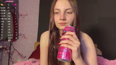 TyraFelicano live cam on Cam4