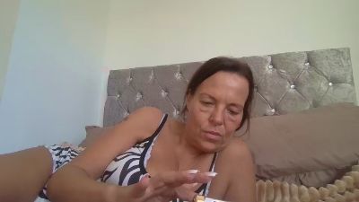UKMilfFranky live cam on Cam4