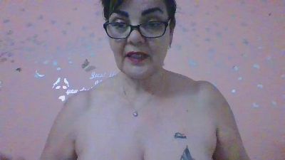 URAGANO_PASION_ live cam on Cam4