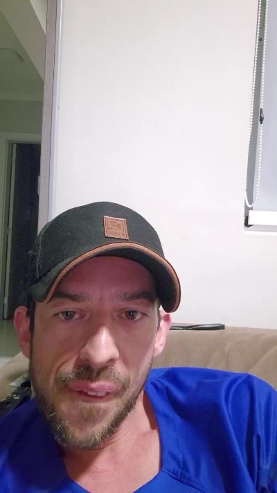 Uber_dot_Pr live cam on Cam4