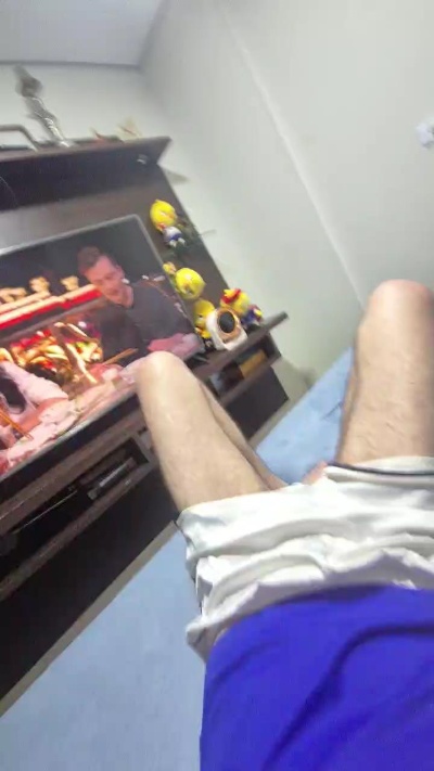 Uber_dot_Pr live cam on Cam4