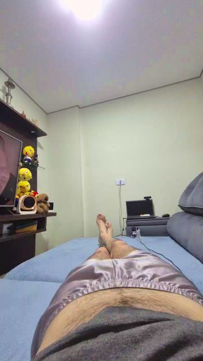 Uber_dot_Pr live cam on Cam4