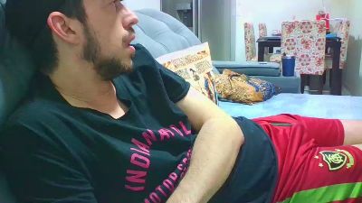 Uber_dot_Pr live cam on Cam4
