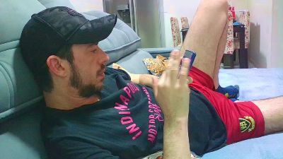 Uber_dot_Pr live cam on Cam4