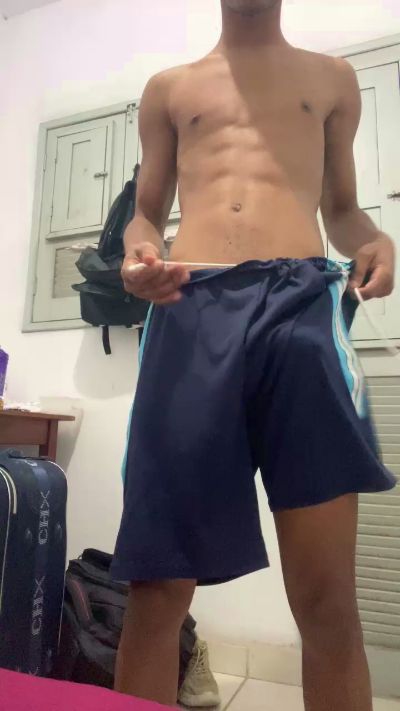 Uelingtonmoreno live cam on Cam4
