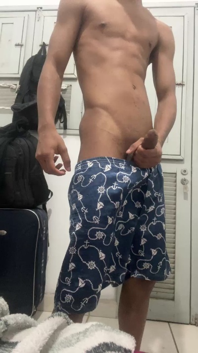 Uelingtonmoreno live cam on Cam4