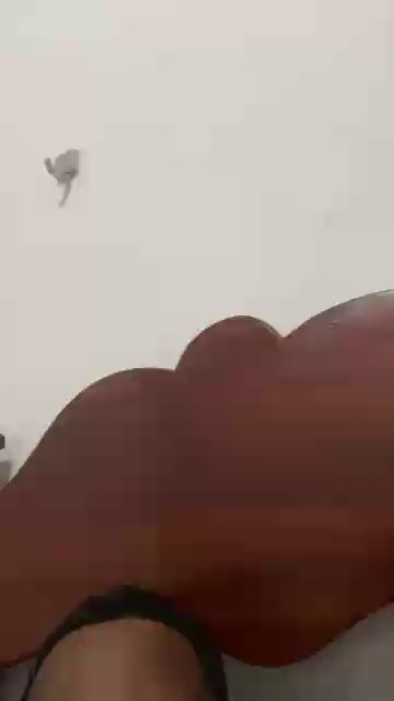 Uelintom89 live cam on Cam4
