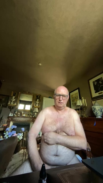 Ukfrance40 live cam on Cam4