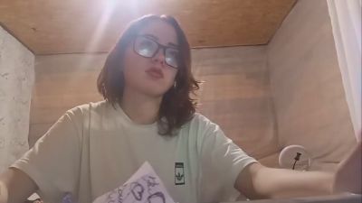 UlaPoncedeleon live cam on Cam4