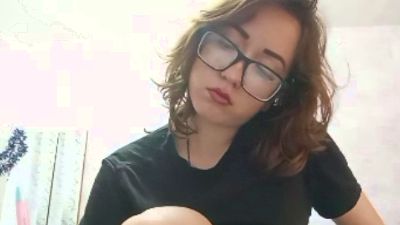 UlaPoncedeleon live cam on Cam4