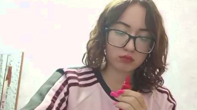 UlaPoncedeleon live cam on Cam4