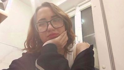 UlaPoncedeleon live cam on Cam4