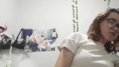 UlaPoncedeleon live cam on Cam4