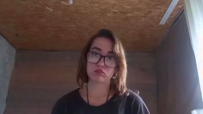UlaPoncedeleon live cam on Cam4