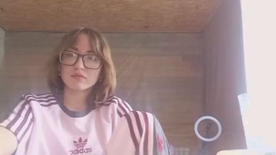 UlaPoncedeleon live cam on Cam4