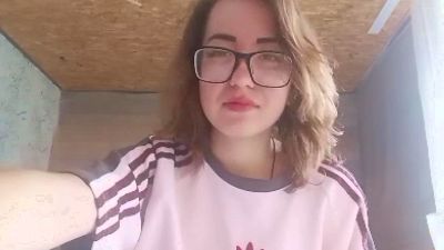 UlaPoncedeleon live cam on Cam4