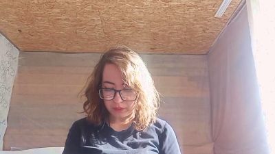 UlaPoncedeleon live cam on Cam4