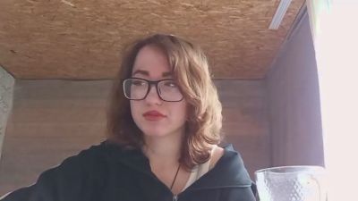 UlaPoncedeleon live cam on Cam4
