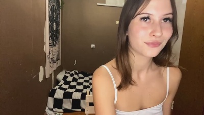 UlrikeMcrary live cam on Cam4