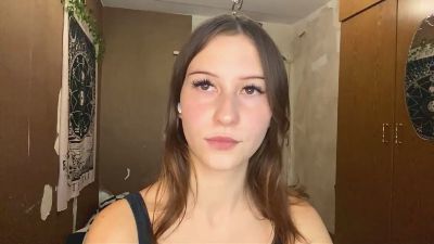 UlrikeMcrary live cam on Cam4