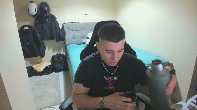 Ulxer35 live cam on Cam4