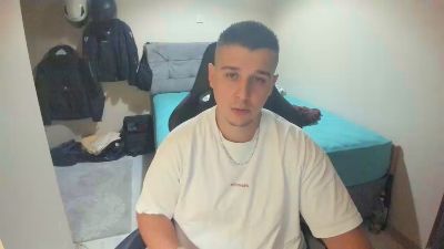 Ulxer35 live cam on Cam4