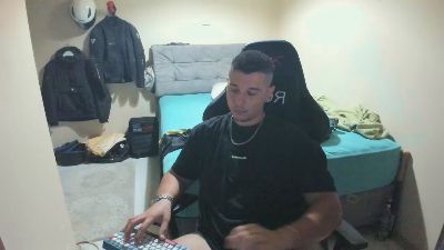 Ulxer35 live cam on Cam4