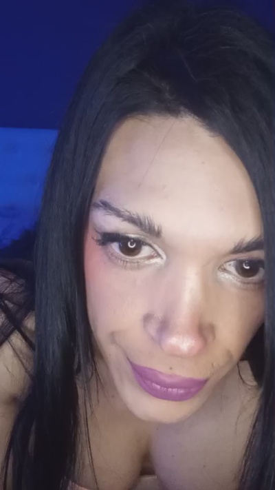 UmaBawer live cam on Cam4