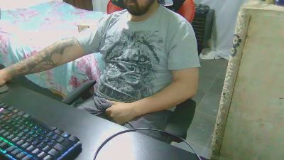 Umdoidoqualquer live cam on Cam4