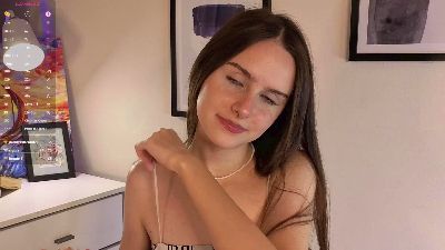Umia_Bordered live cam on Cam4