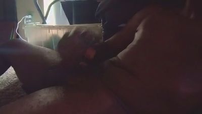 Uncut_king219 live cam on Cam4