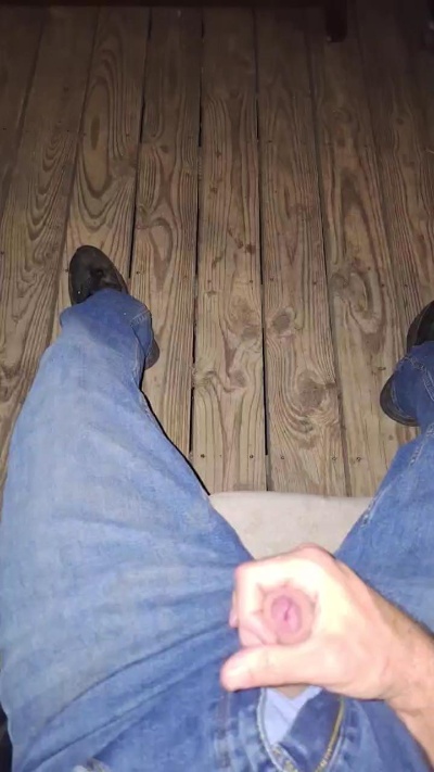 Uncutcock1985 live cam on Cam4