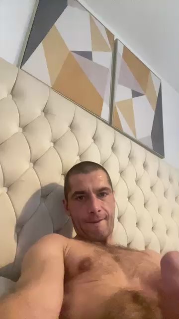 Unkownlfd27 live cam on Cam4