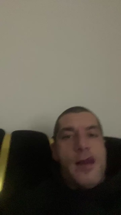Unkownlfd27 live cam on Cam4