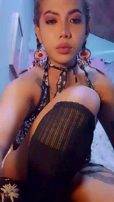 Ur_asianbaby live cam on Cam4